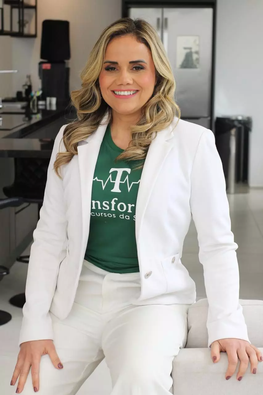 Professora Ana Flávia, coordenadora do curso